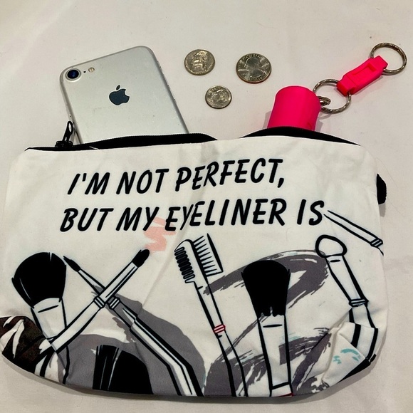 Black & White Cosmetic Bag / Make-Up Case - Picture 4 of 7